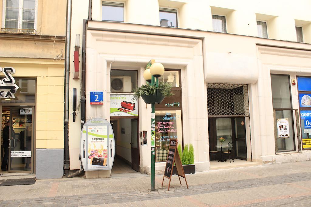 Pokoje Na Chmielnej 2 Vandrarhem Warszawa Exteriör bild